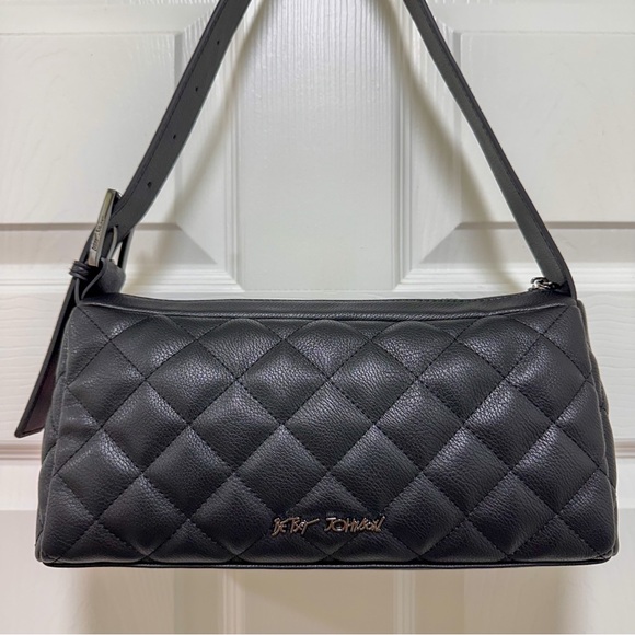 Betsey Johnson Jaw Dropping Skull Stud Tunnel Shoulder Bag NWT - Picture 7 of 15